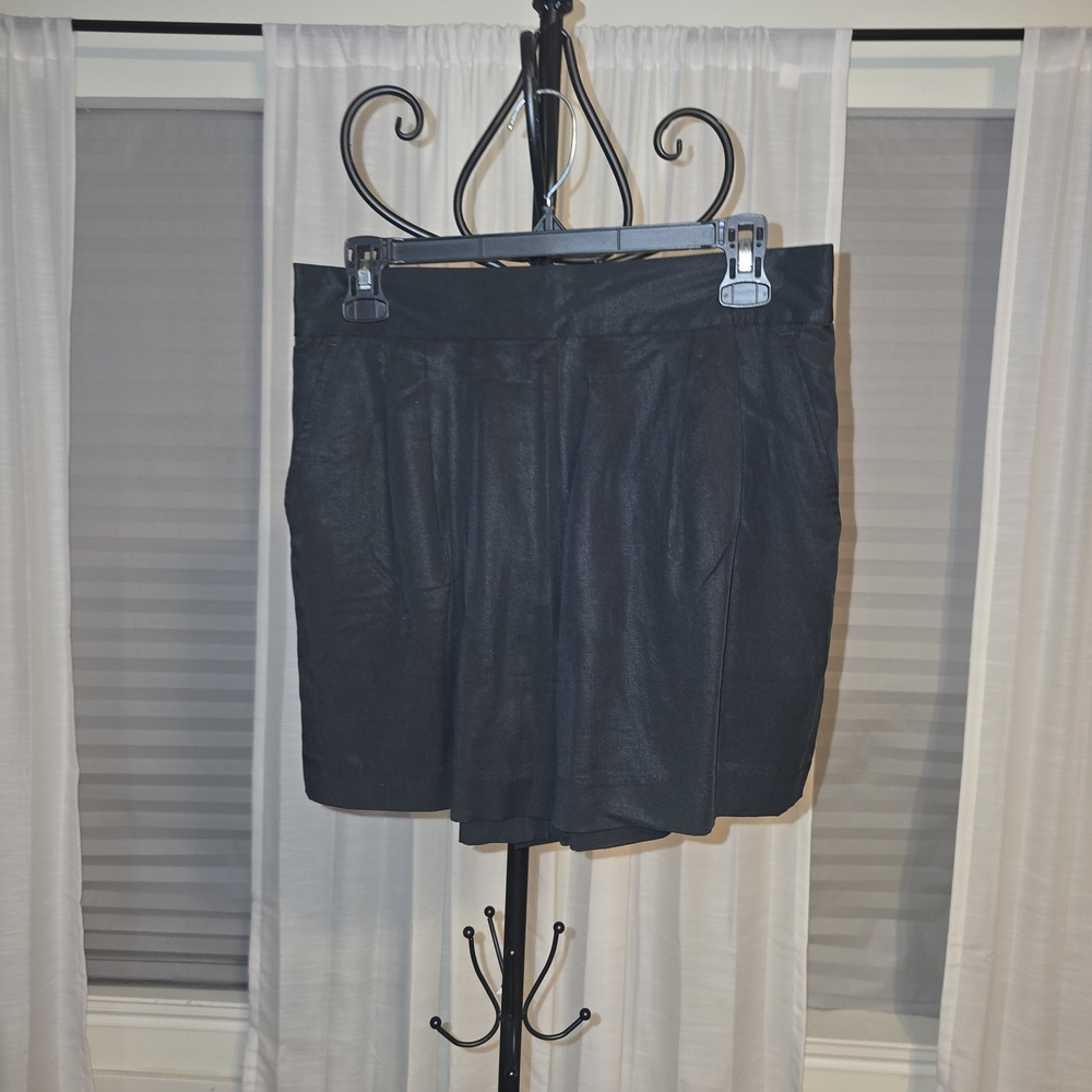 Banana Republic Black Shorts Sz6 EUC